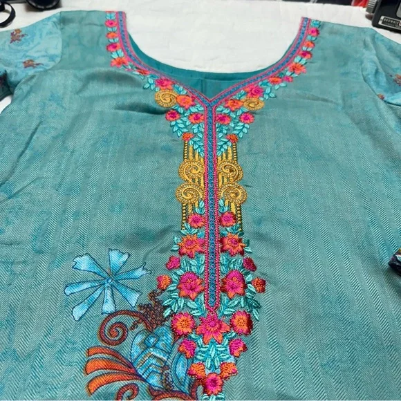 Embroidered Floral Kurta Dress | Boho Festival Tunic · Artisan Teal - Picture 4 of 13